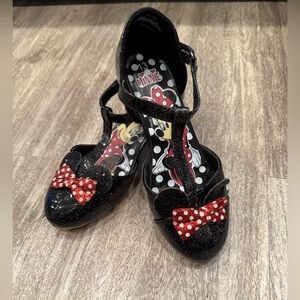 Minnie Mouse Black Glitter dress shoes with Red Polka Dot Bow/girls size 13